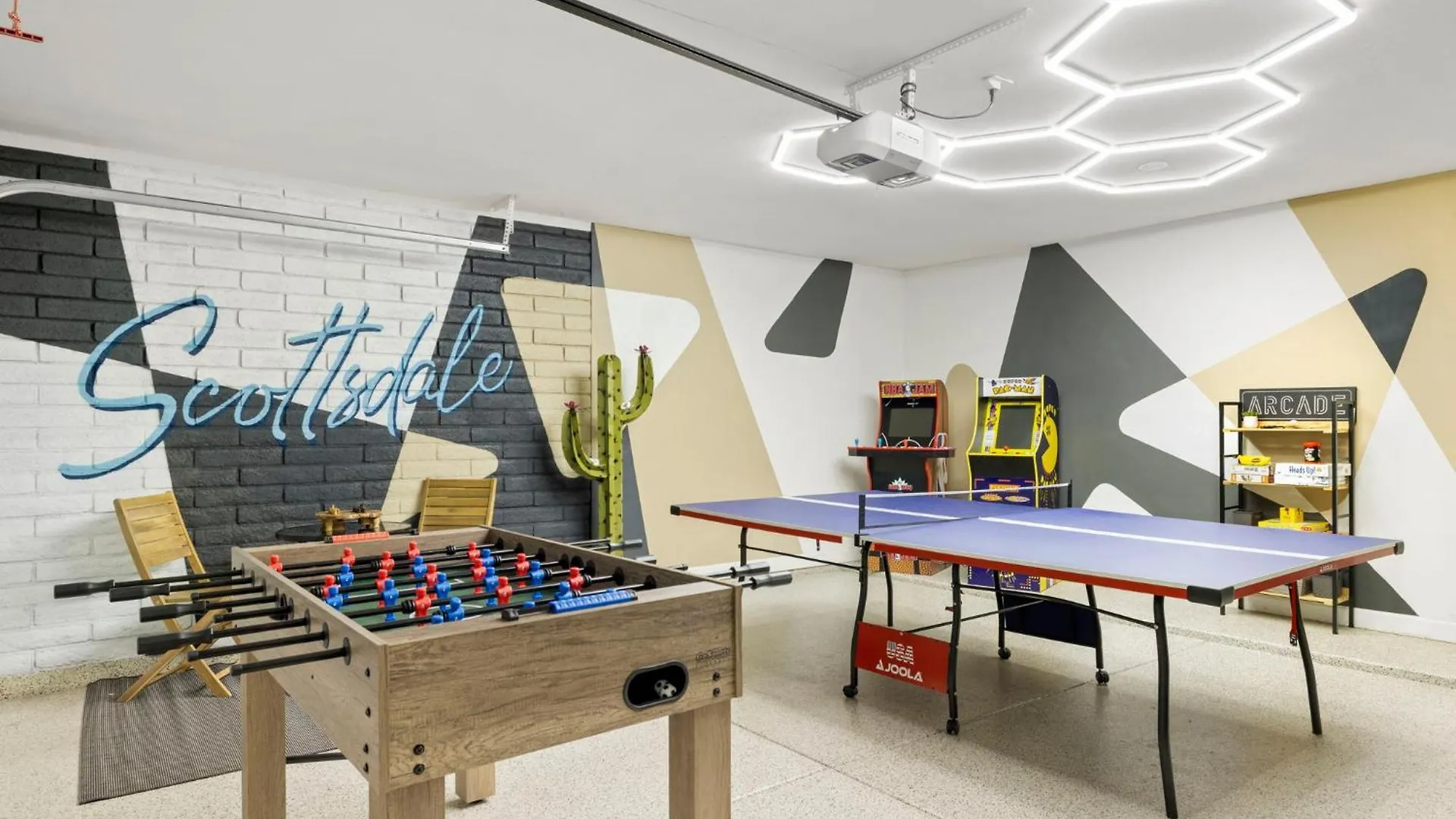 Stylish Home W Hot Tub, Heated Pool & Game Room Φοίνιξ 0*,  Ηνωμένες Πολιτείες της Αμερικής