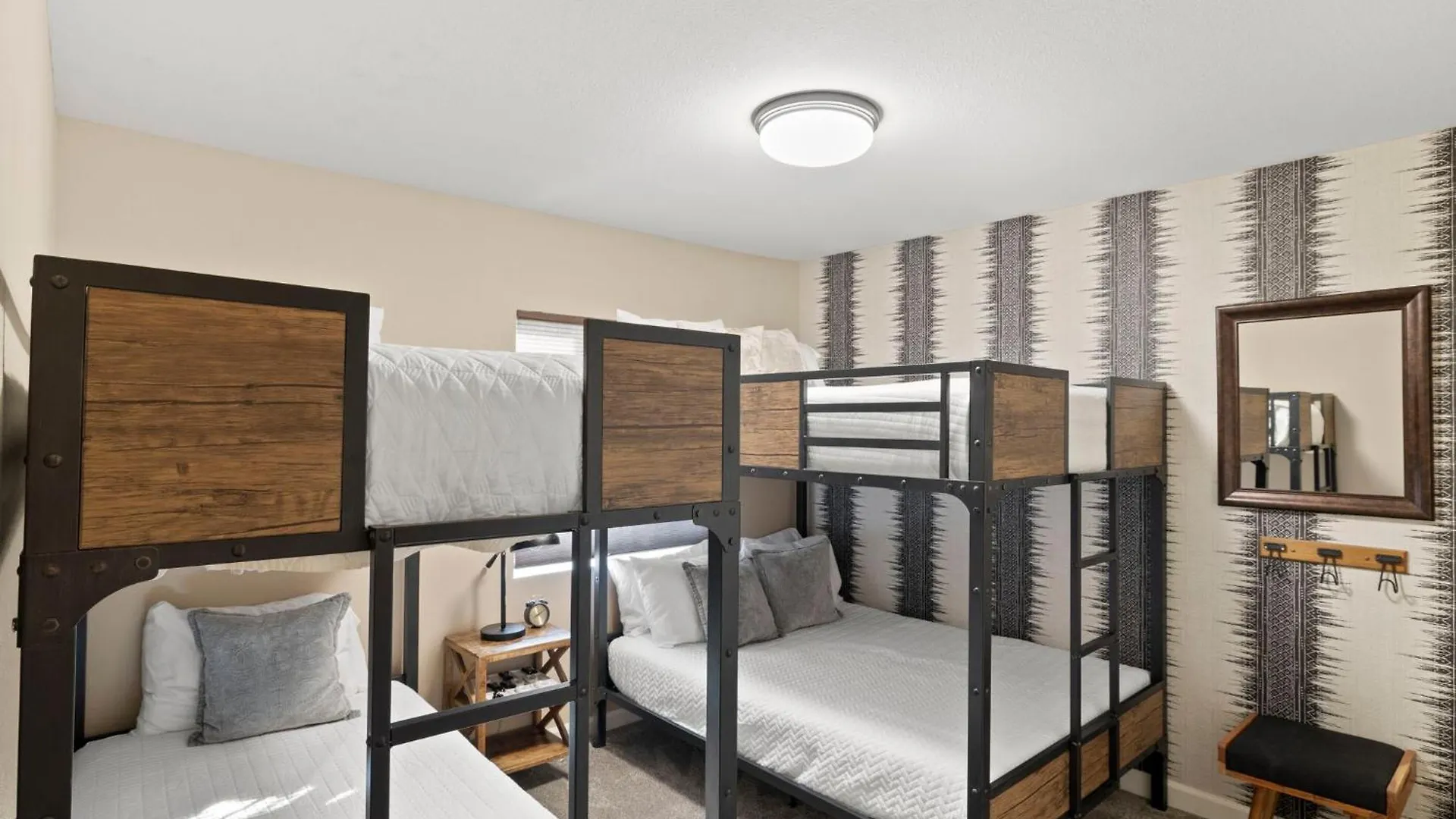 Σπίτι διακοπών Stylish Home W Hot Tub, Heated Pool & Game Room Φοίνιξ
